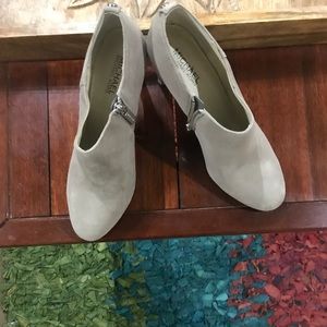 MK Bootie Heels 😍